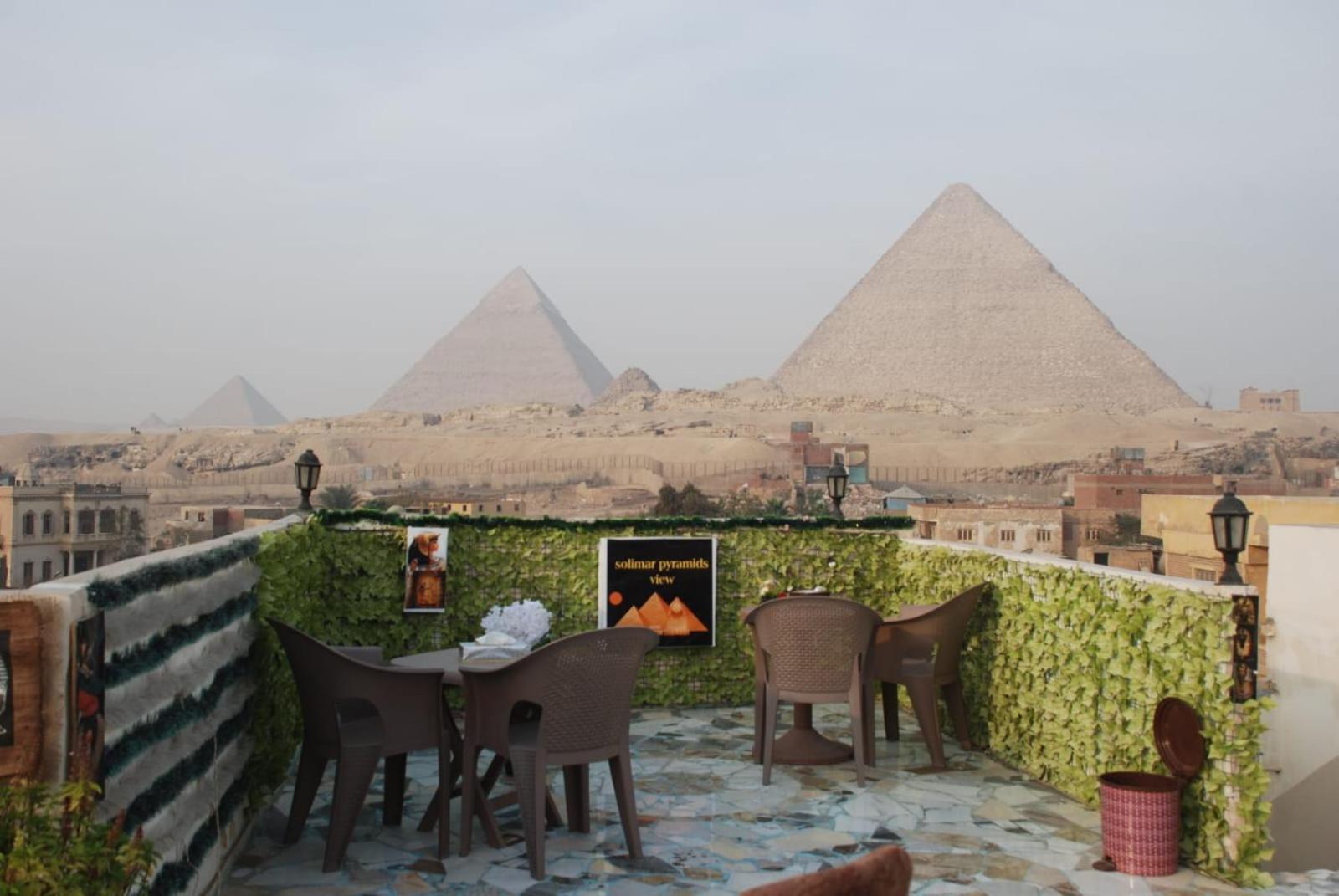 Pyramids Show Hotel Kafret el-Gabal Exterior photo