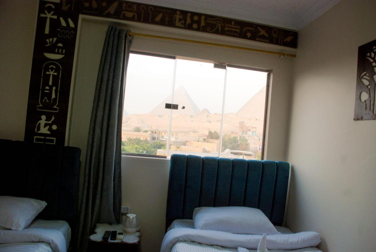 Pyramids Show Hotel Kafret el-Gabal Exterior photo