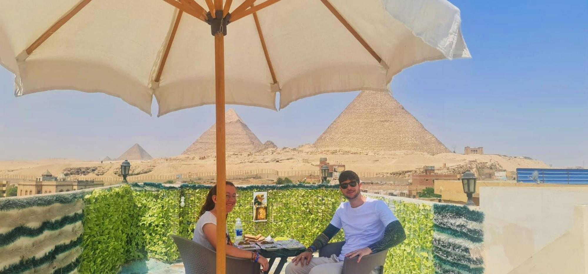 Pyramids Show Hotel Kafret el-Gabal Exterior photo
